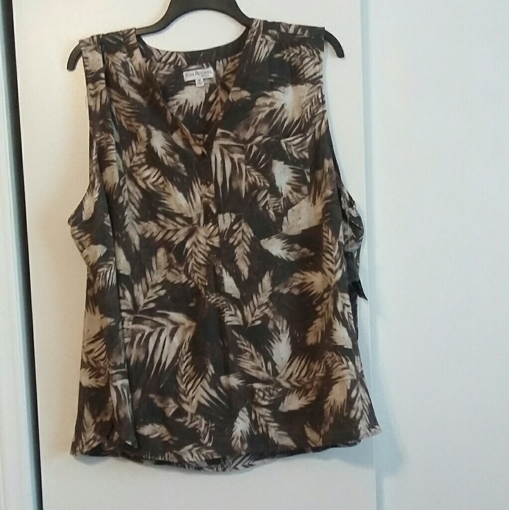 🥳 2/$25 Kim Rogers print tunic size 3X